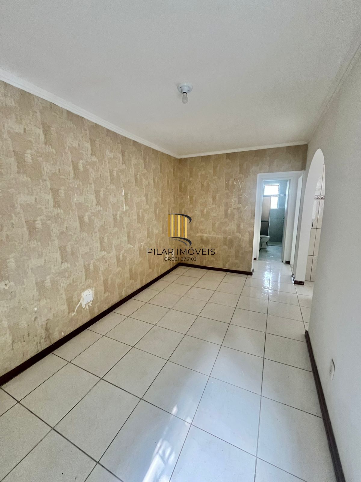 Apto 01 dorm com vaga no Cristo Redentor, 43 m2, 01 lance de escada