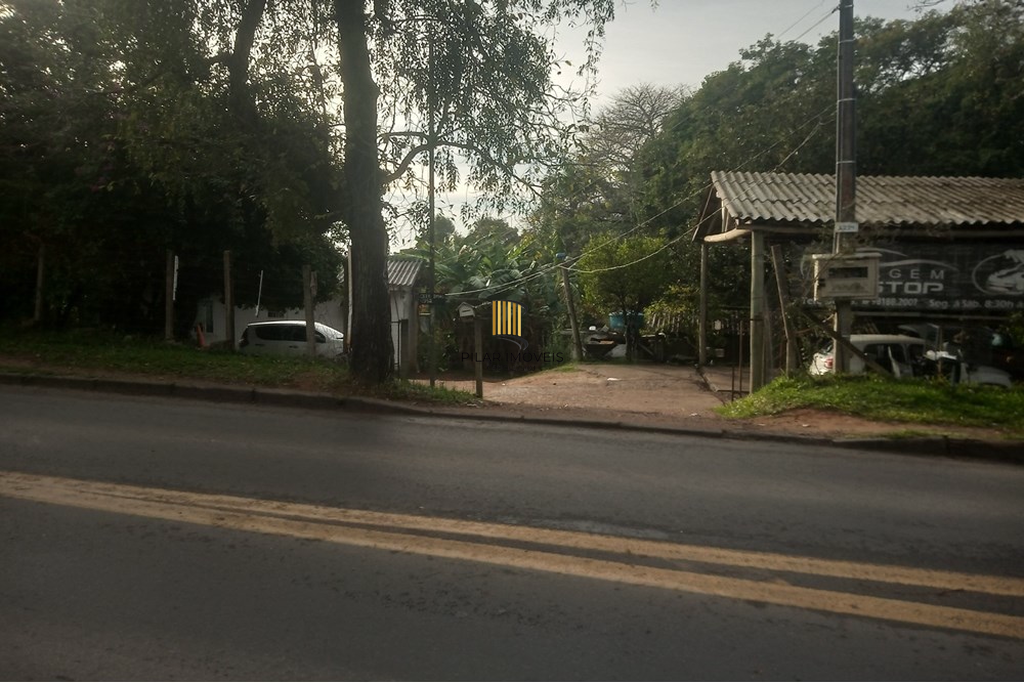 Terreno no bairro Lomba do Pinheiro