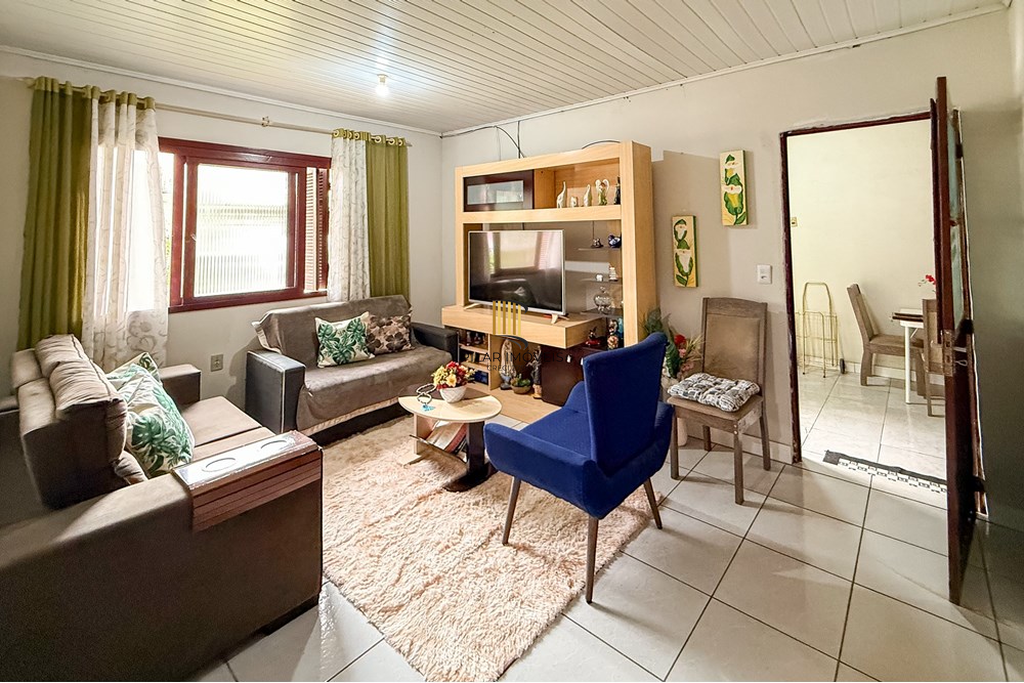 Casa 2 dormitórios no bairro Capão da Cruz