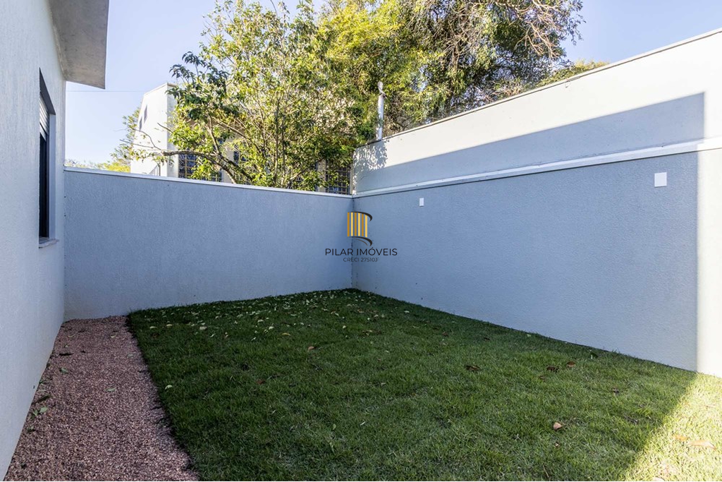 Casa 3 dormitórios no bairro Morro Santana