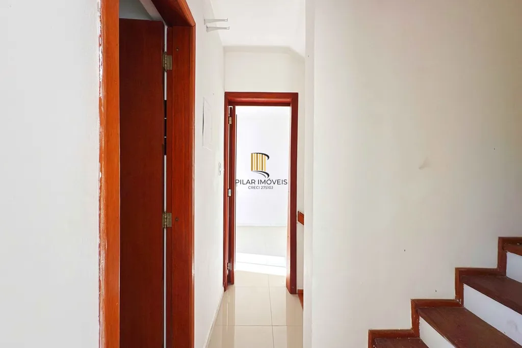 Casa 3 dormitórios no bairro Guarujá