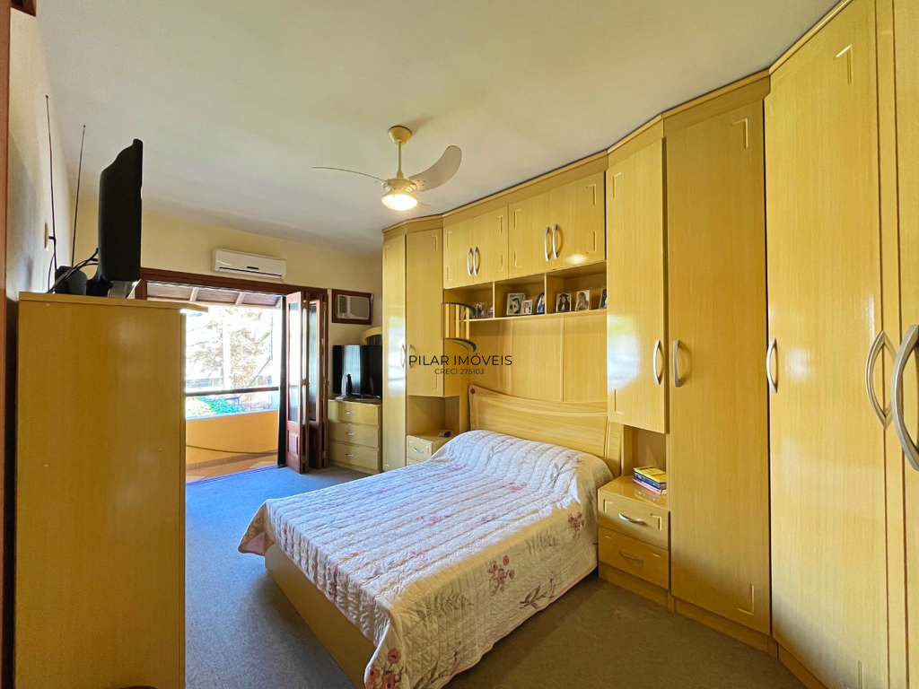 Casa 3 dormitórios no bairro Santana