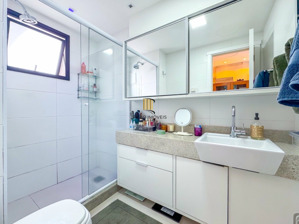 Apartamento 3 dormitórios no bairro Chácara das Pedras