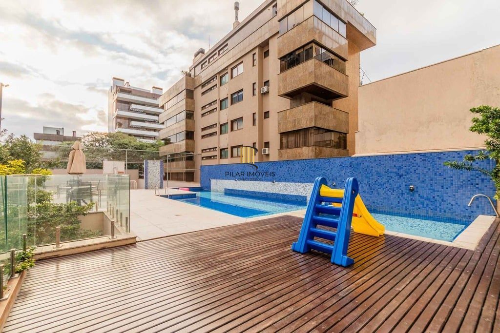 Apartamento 4 dormitórios no bairro Petrópolis