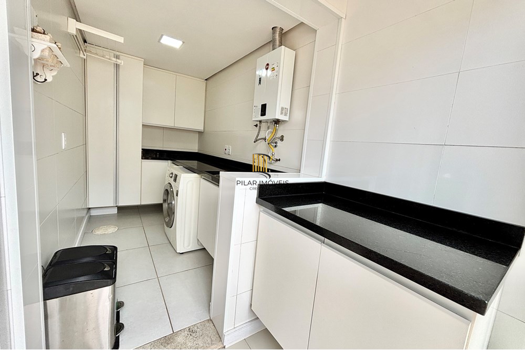 Casa 3 dormitórios no bairro Moinhos de Vento