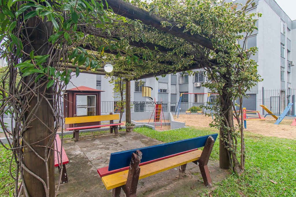 Apartamento 2 dormitórios no bairro Vila Ipiranga