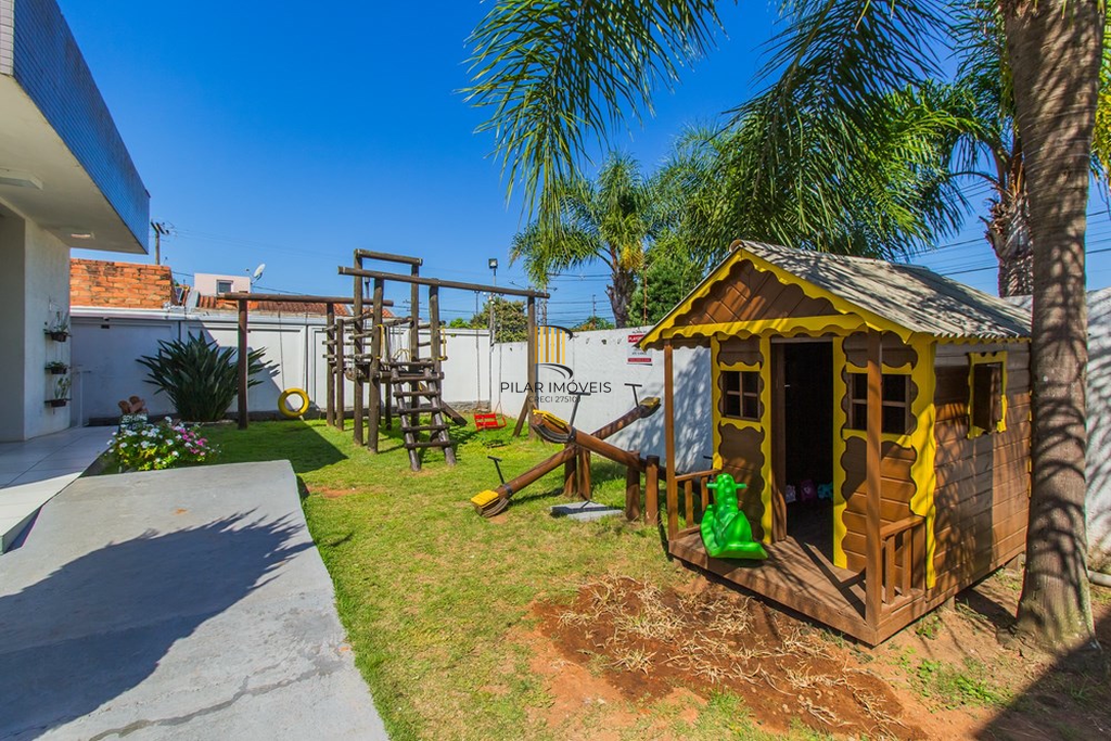 Casa de Condomínio 3 dormitórios no bairro Olaria