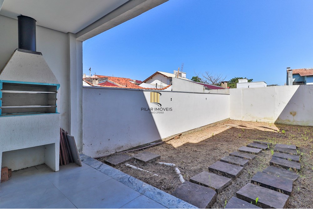 Casa 3 dormitórios no bairro Ipanema