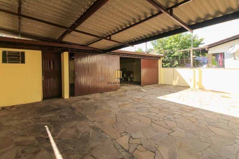 Casa 7 dormitórios no bairro Nonoai