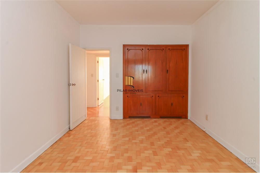 Apartamento 4 dormitórios no bairro Centro Histórico
