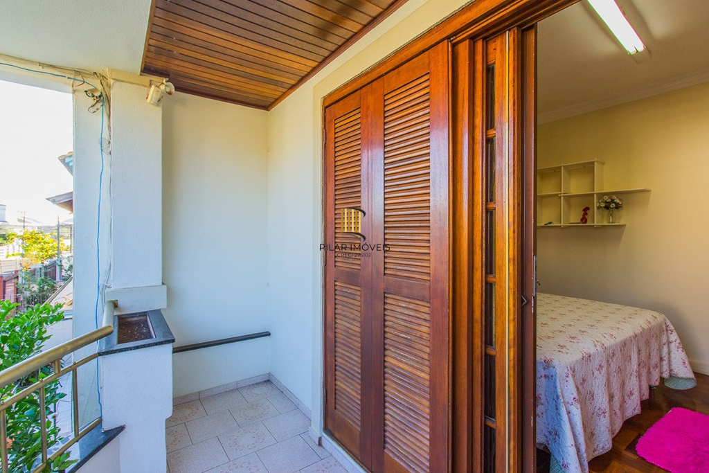 Casa 5 dormitórios no bairro Marechal Rondon