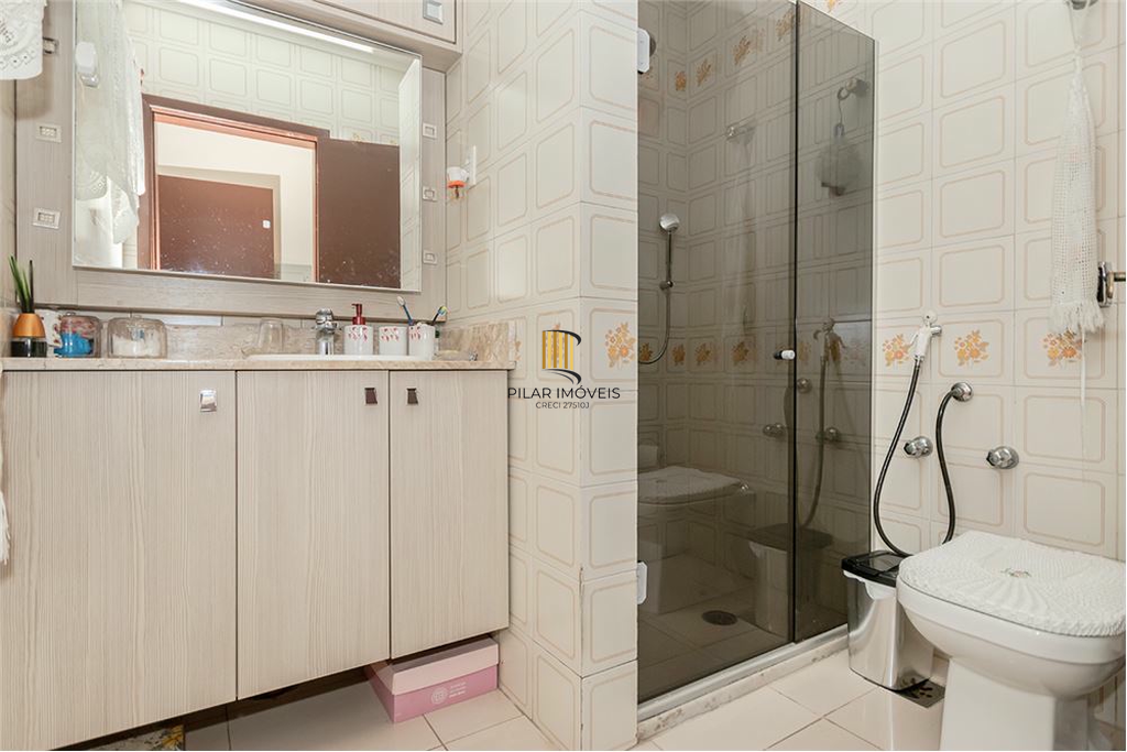 Casa 4 dormitórios no bairro Moinhos de Vento