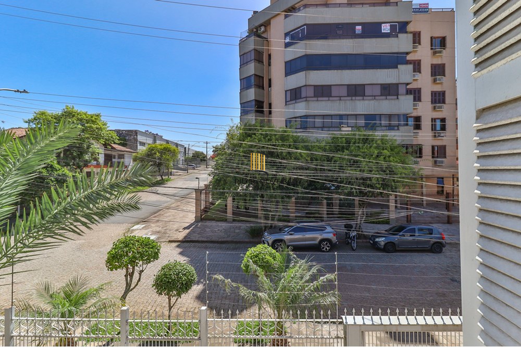 Casa 5 dormitórios no bairro Jardim Lindóia