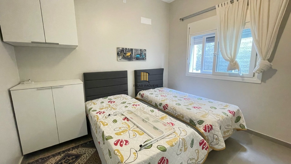 Casa 3 dormitórios no bairro Noiva do Mar