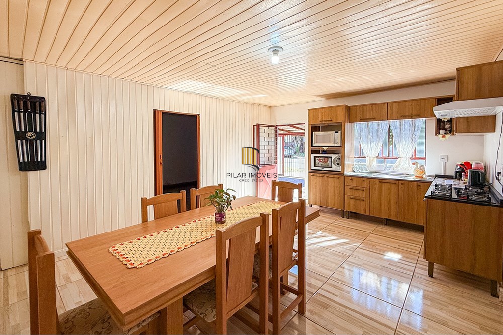 Casa 4 dormitórios no bairro Capão da Cruz