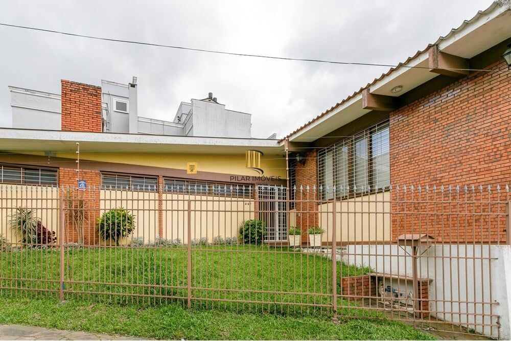 Casa 3 dormitórios no bairro São Sebastião