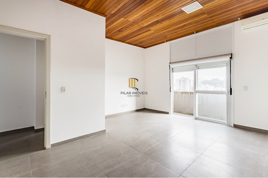 Apartamento 4 dormitórios no bairro Cidade Baixa