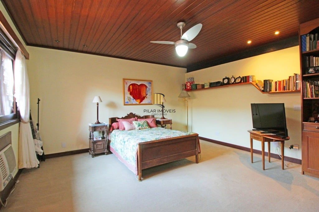 Casa de Condomínio 4 dormitórios no bairro Santa Tereza