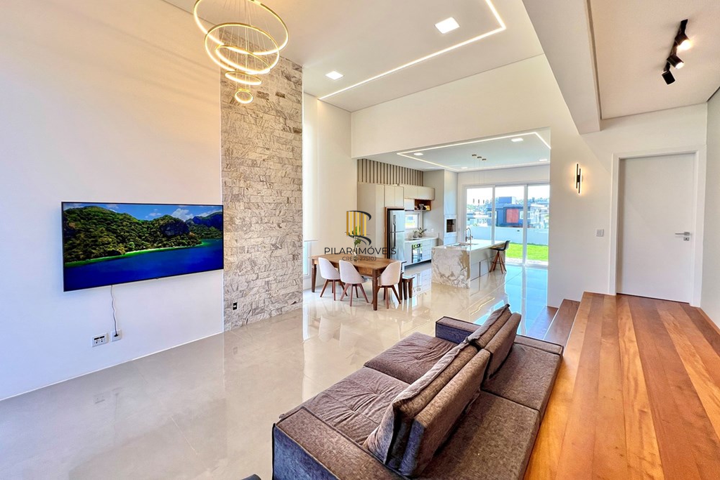 Casa de Condomínio 3 dormitórios no bairro Sanga Funda