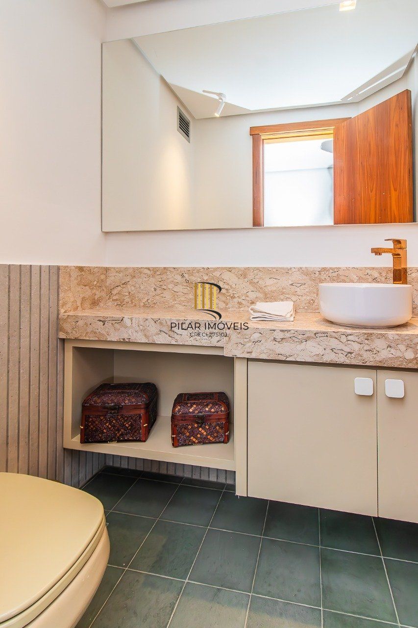 Apartamento 3 dormitórios no bairro Moinhos de Vento