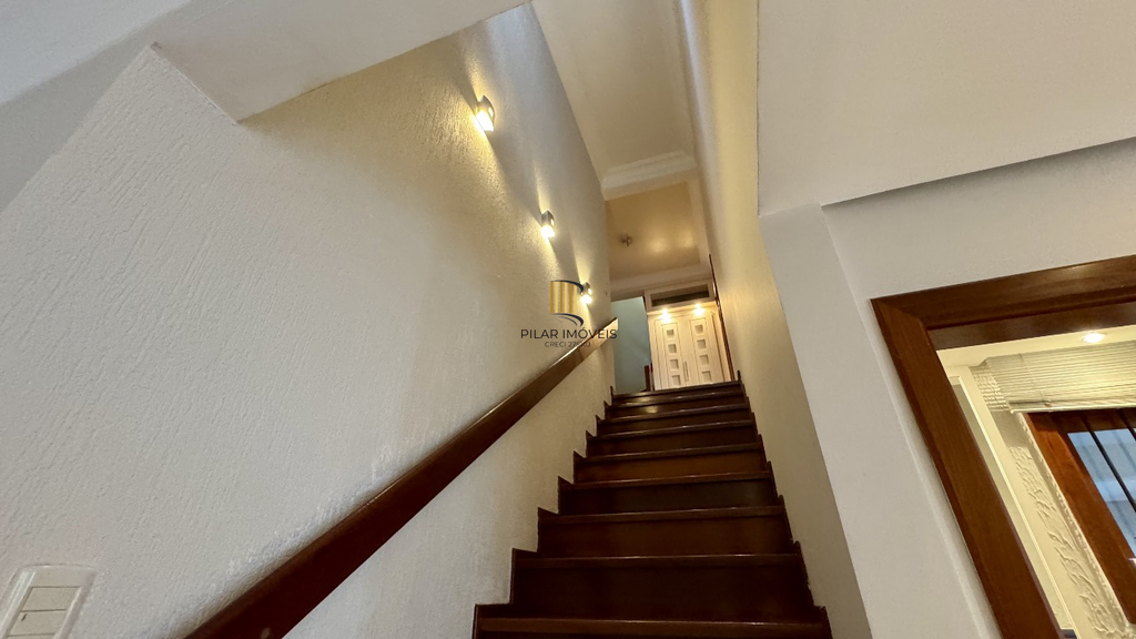 Casa 3 dormitórios no bairro Ipanema