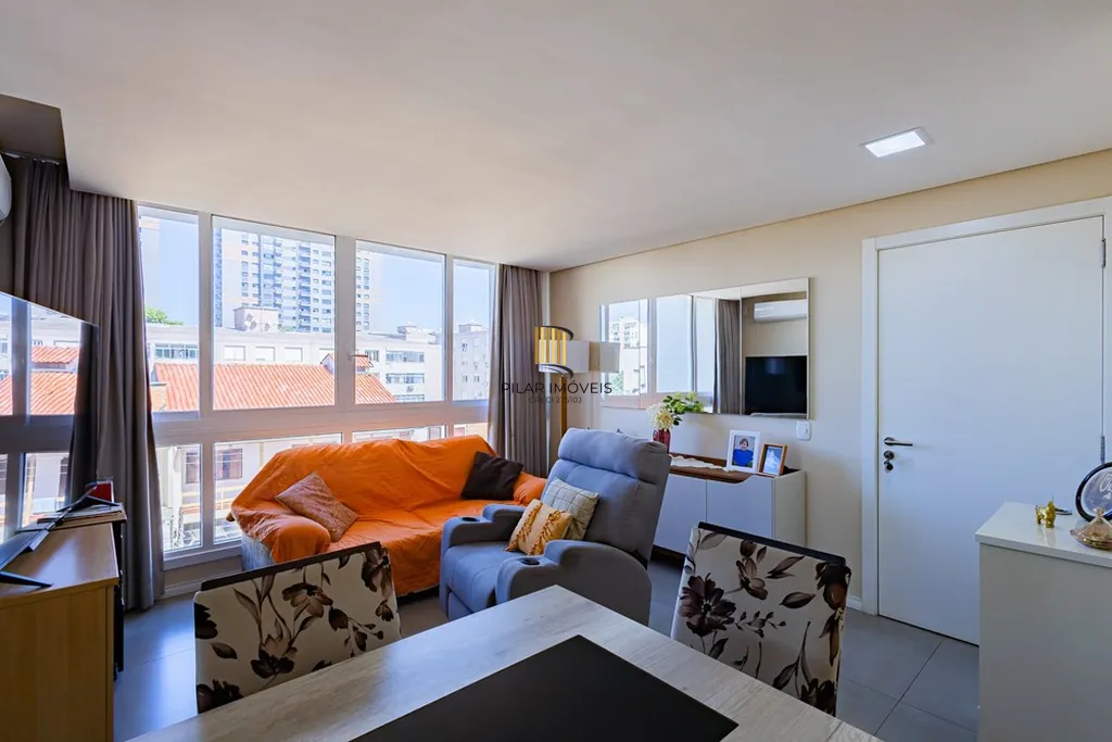 Apartamento 2 dormitórios no bairro Vila Ipiranga