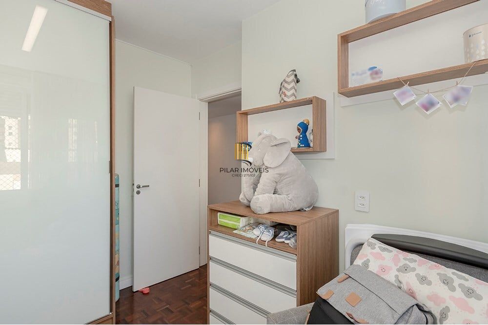 Apartamento 3 dormitórios no bairro Menino Deus