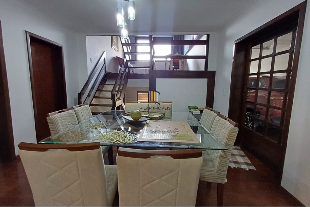 Casa 3 dormitórios no bairro Jardim do Salso