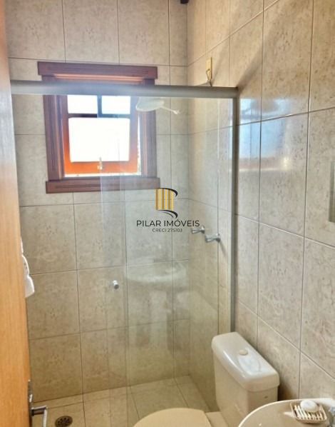 Excelente cobertura, 03 dorm com suite, churrasqueira, piscina e vista.