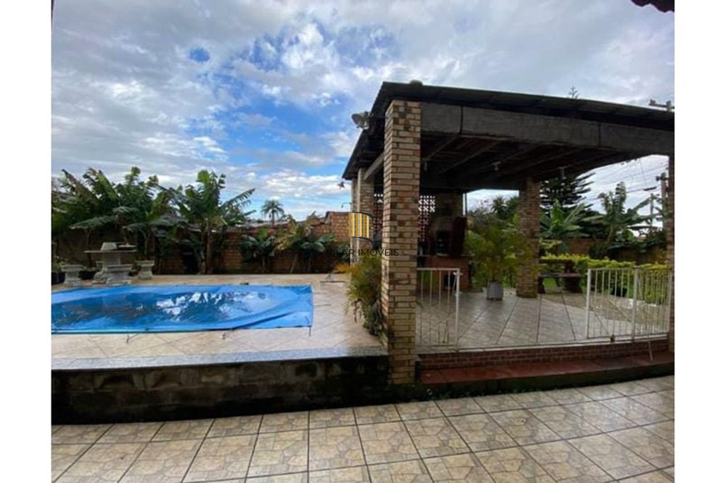 Casa 3 dormitórios no bairro Hípica