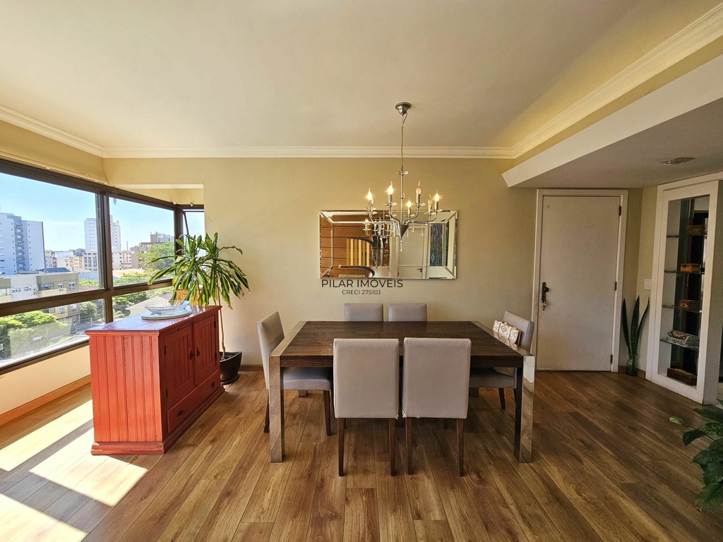 Apartamento 3 dormitórios no bairro Menino Deus