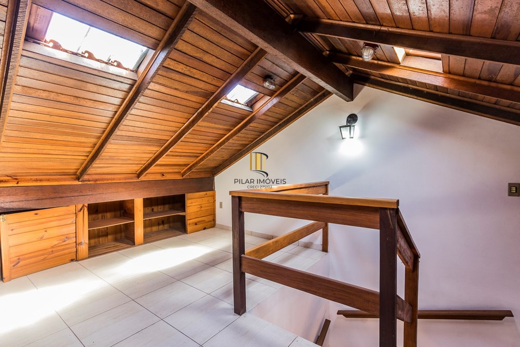 Casa de Condomínio 2 dormitórios no bairro Aberta dos Morros