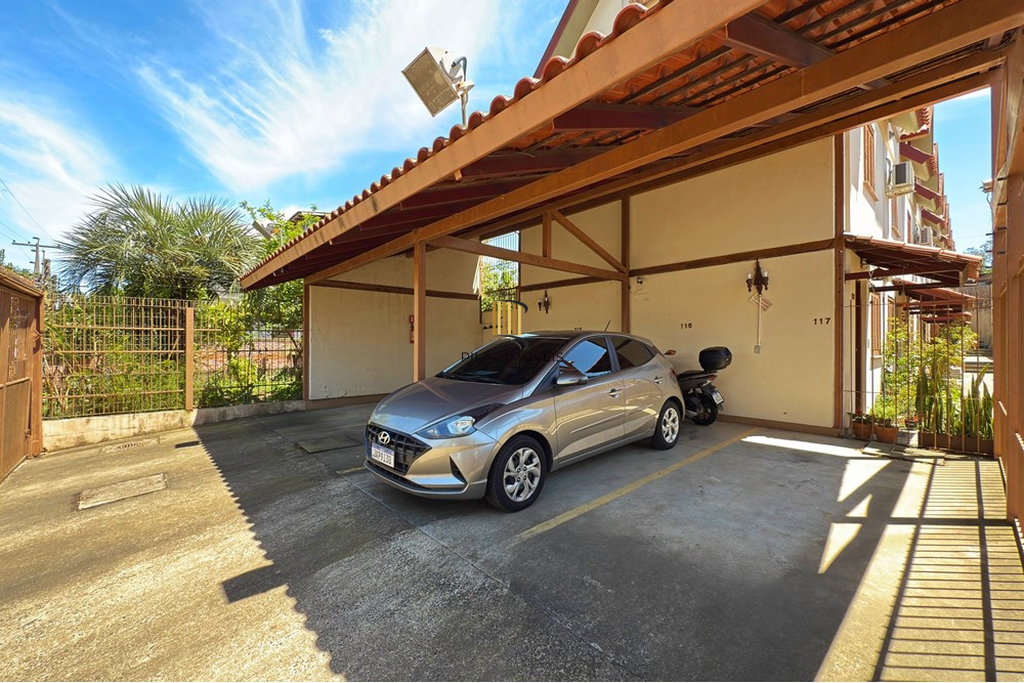 Casa de Condomínio 2 dormitórios no bairro Tristeza