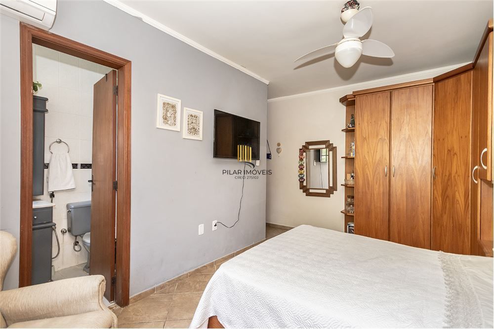 Casa 4 dormitórios no bairro Três Figueiras