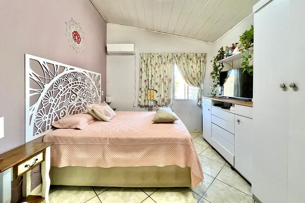 Casa 2 dormitórios no bairro Niterói