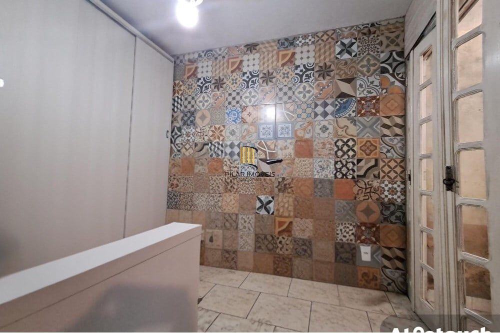 Casa 3 dormitórios no bairro Jardim Algarve