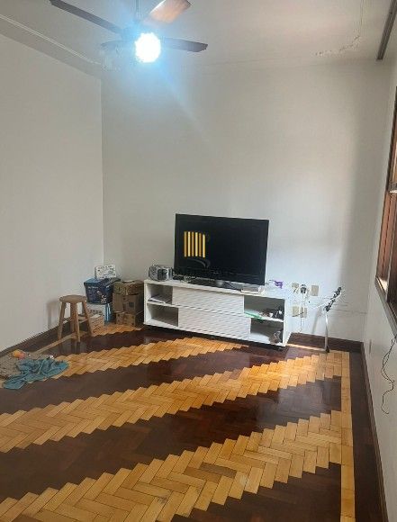 Apto de 02 dorm + dep, 02 banhos, sala, cozinha, área,  junto ao viaduto Obirici