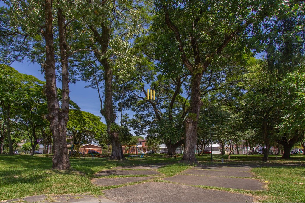 Casa 5 dormitórios no bairro Vila Ipiranga
