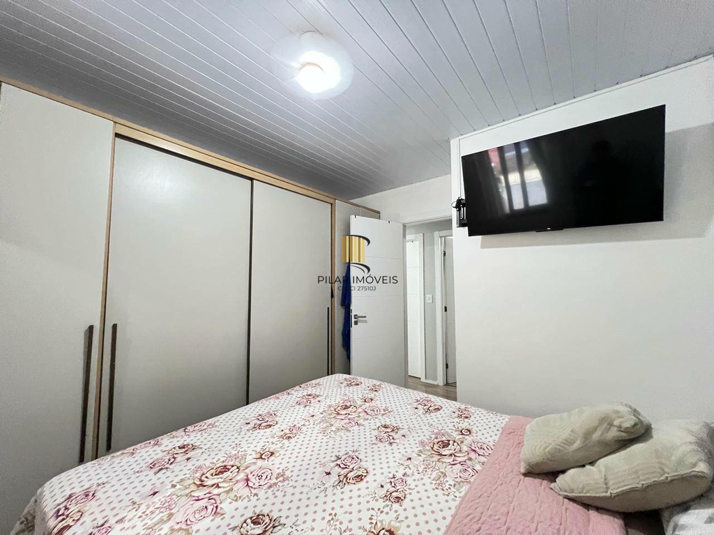 Casa 3 dormitórios no bairro Hípica