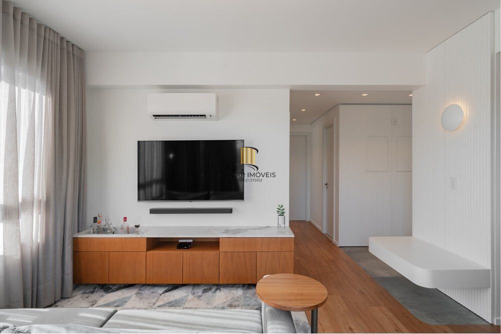 Apartamento 2 dormitórios no bairro Vila Ipiranga
