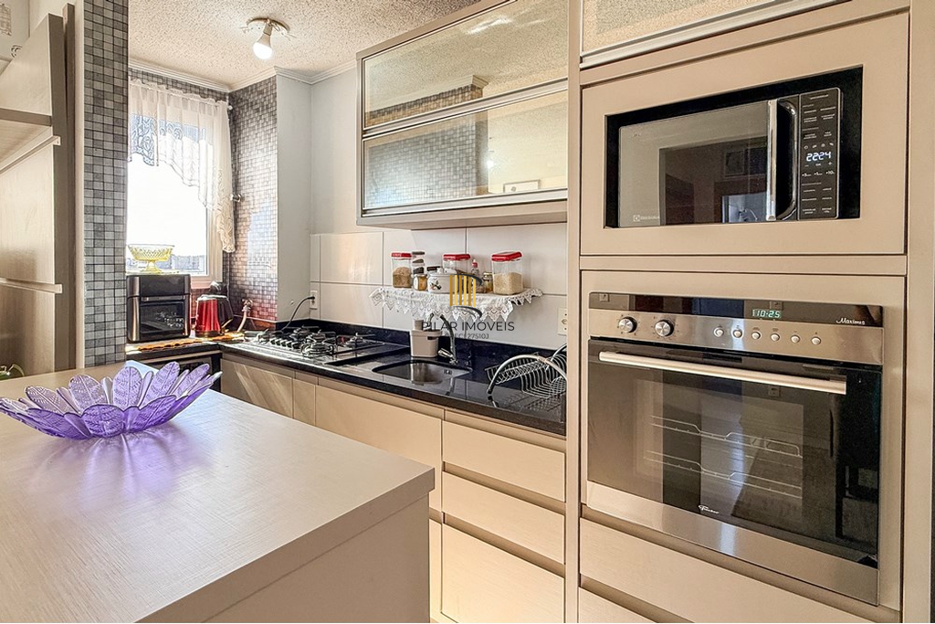 Apartamento 2 dormitórios no bairro Olaria