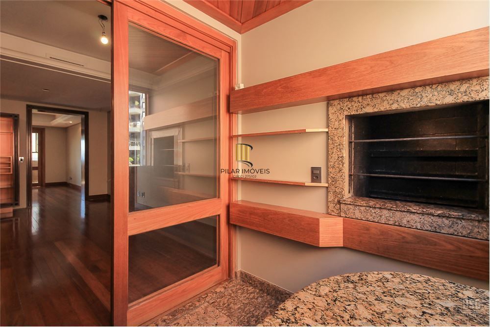 Apartamento 4 dormitórios no bairro Mont Serrat