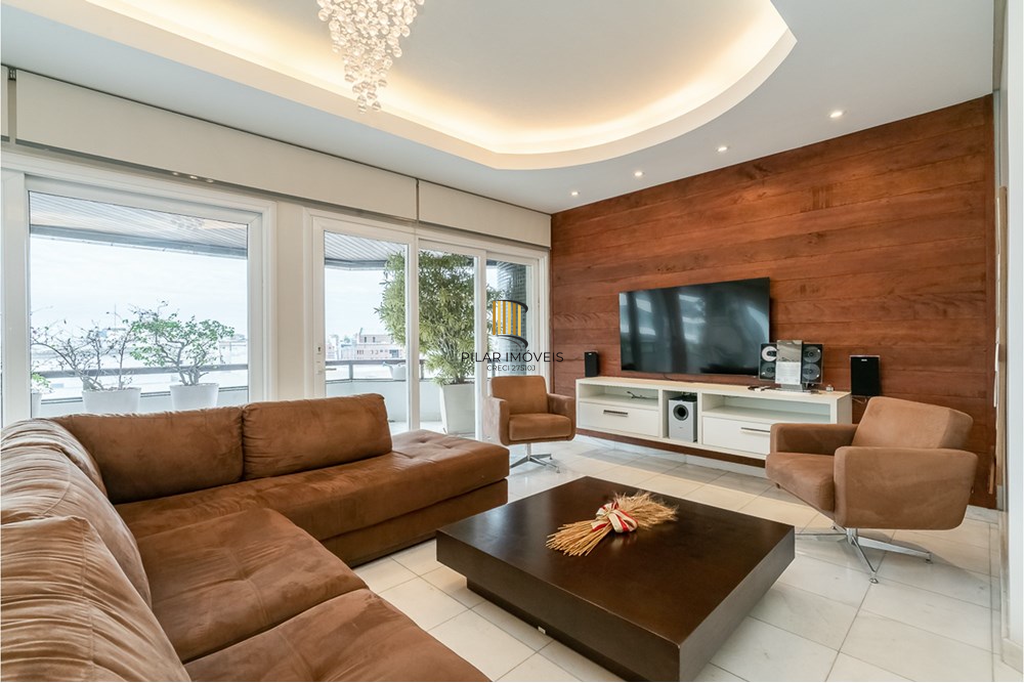 Cobertura 4 dormitórios no bairro Moinhos de Vento