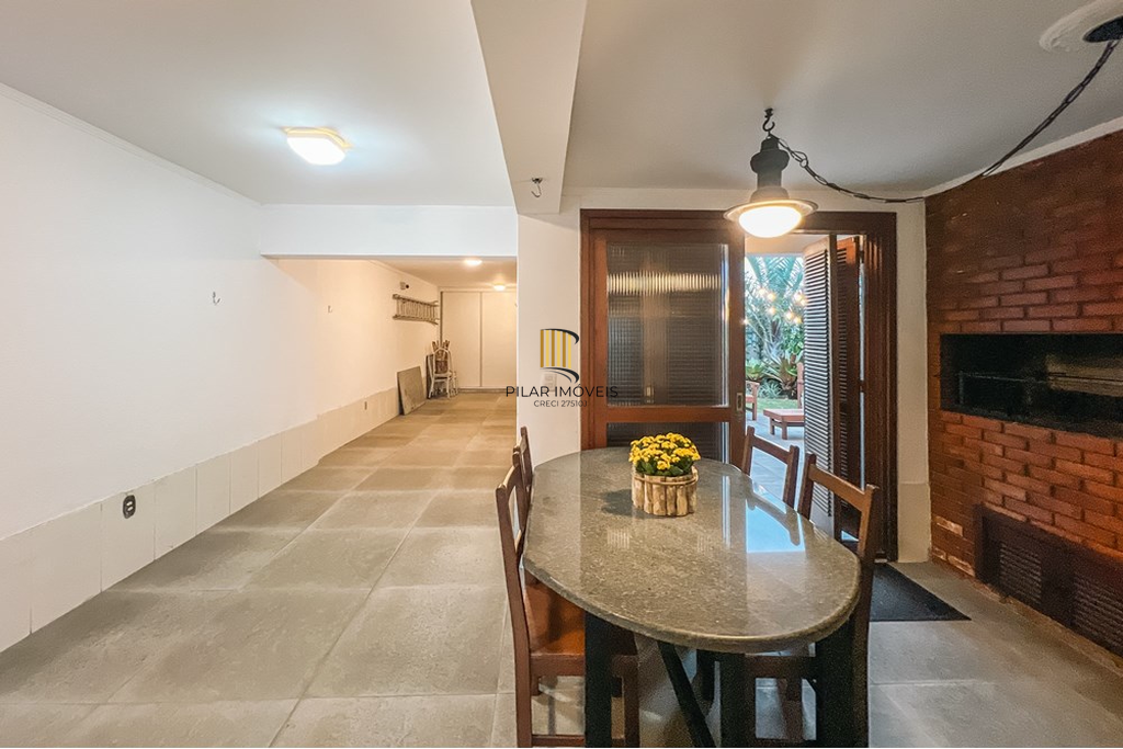 Casa 4 dormitórios no bairro São José