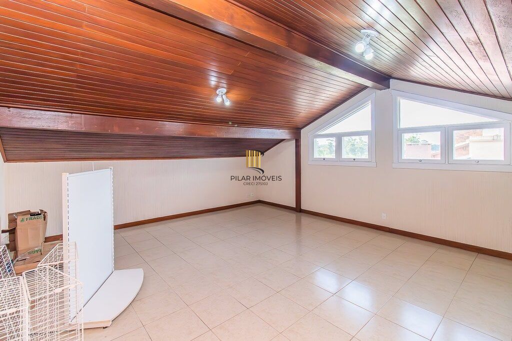 Casa de Condomínio 4 dormitórios no bairro Belém Novo