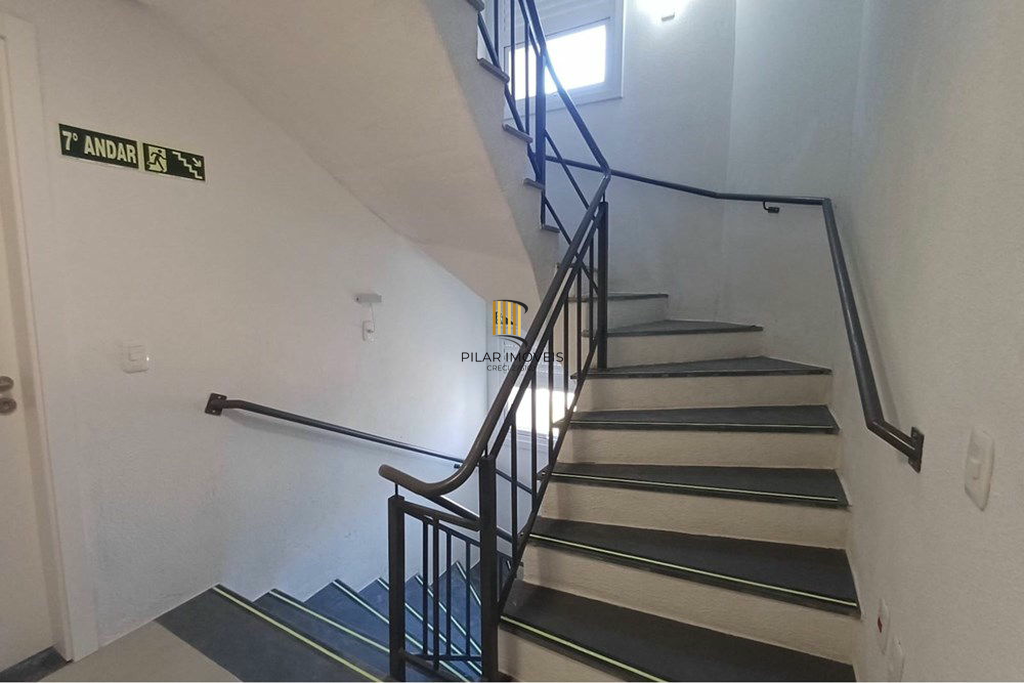 Apartamento 2 dormitórios no bairro Vila Ipiranga