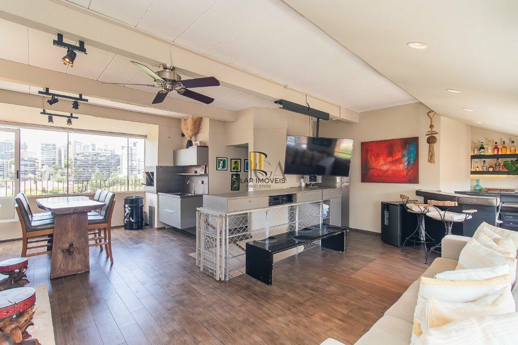 Cobertura 3 dormitórios no bairro Bela Vista