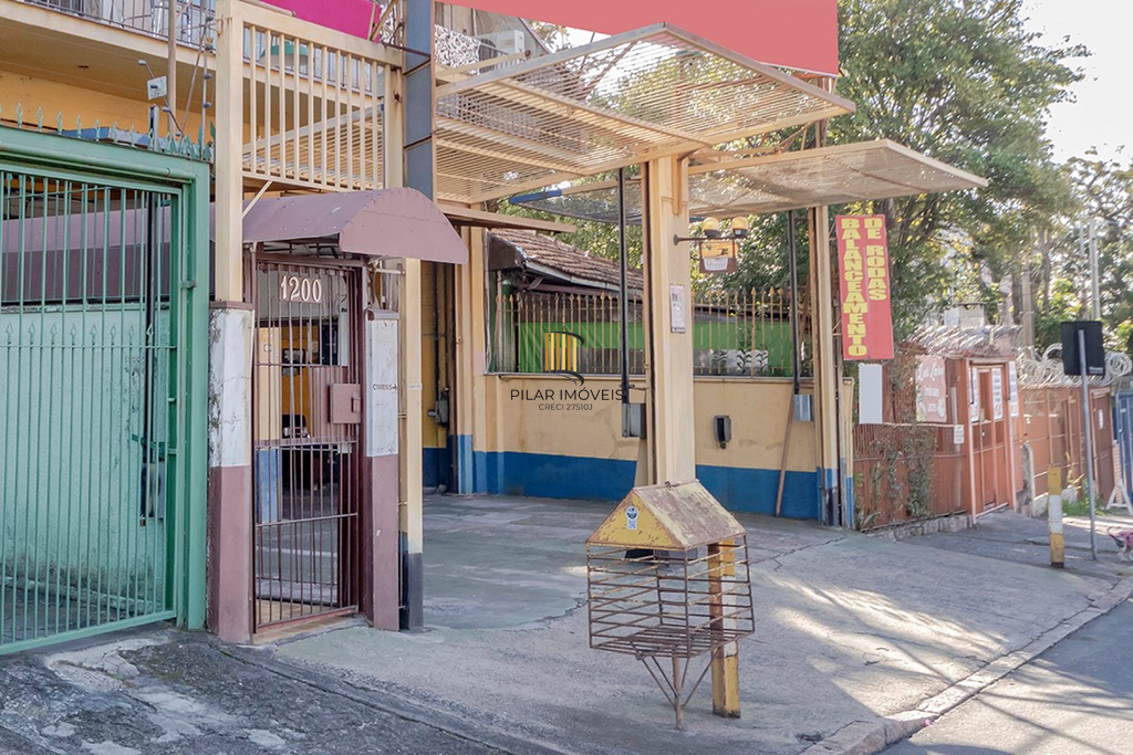 Casa 6 dormitórios no bairro São Sebastião