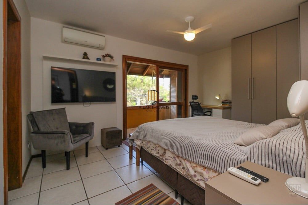 Casa 3 dormitórios no bairro Espírito Santo