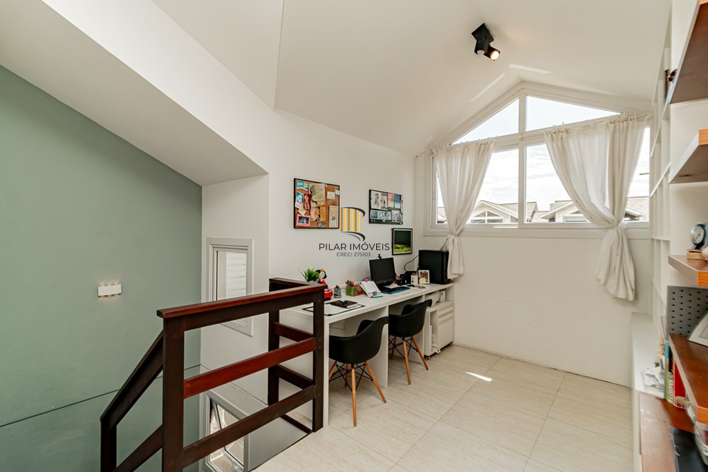 Casa 3 dormitórios no bairro Jardim Carvalho
